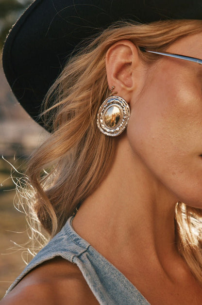 Saddle Up styled in a complete look from an alternate angle.