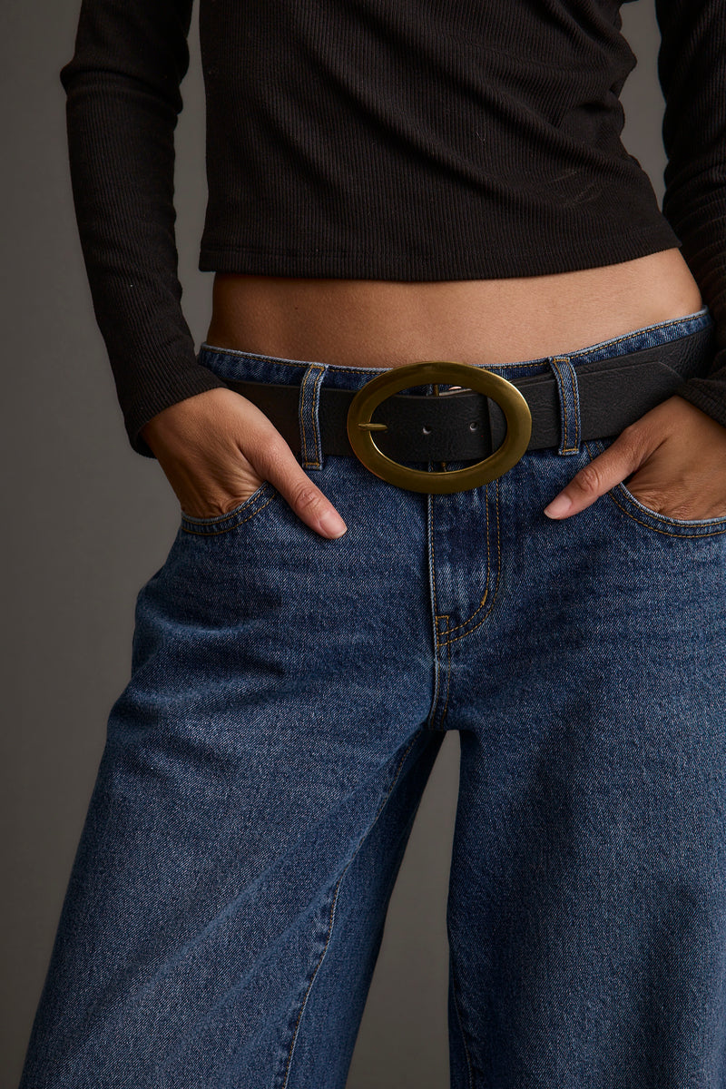 Candor Black and Oval Belt styled in a complete look from an alternate angle.