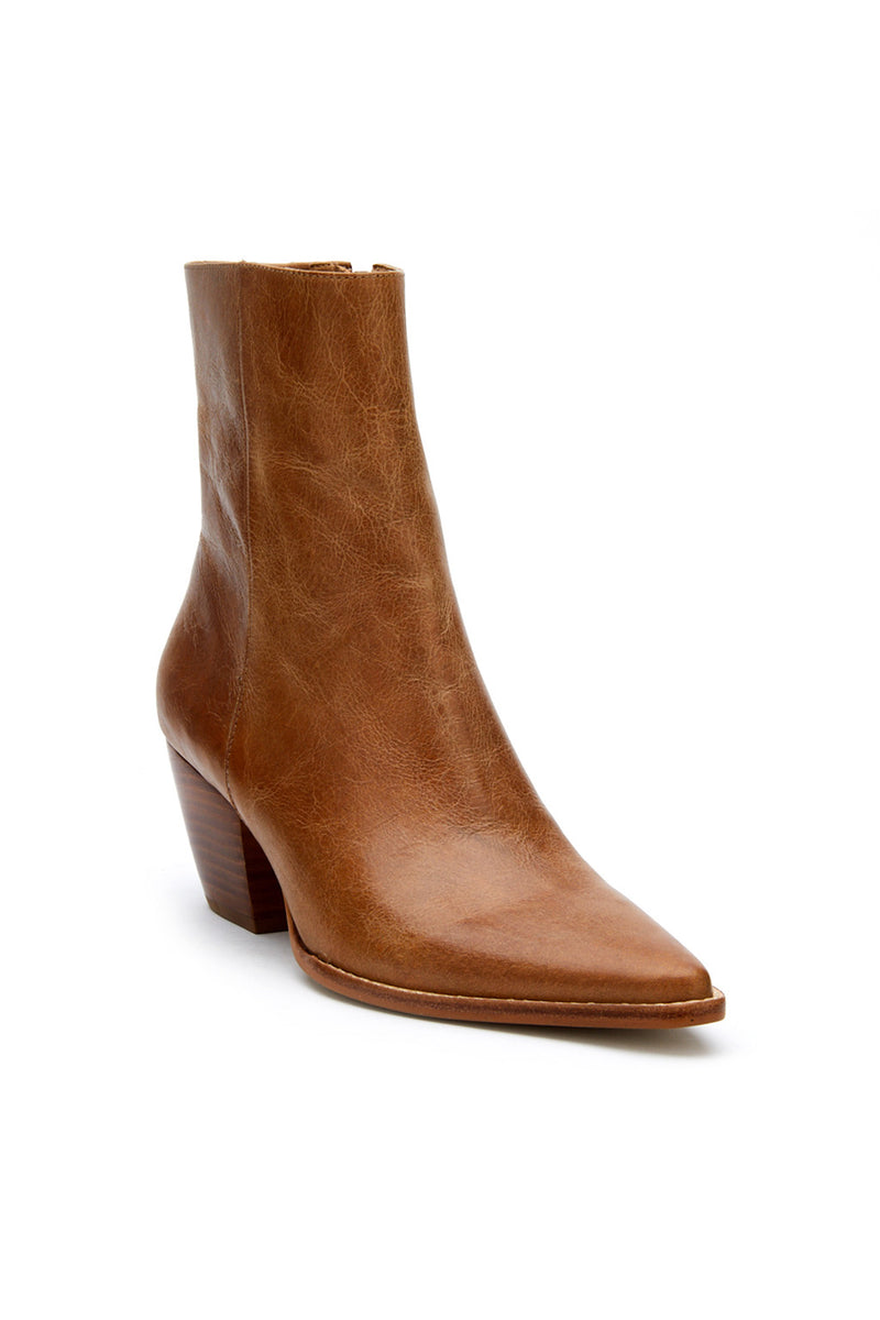 Tan boots with refined details and a polished finish.