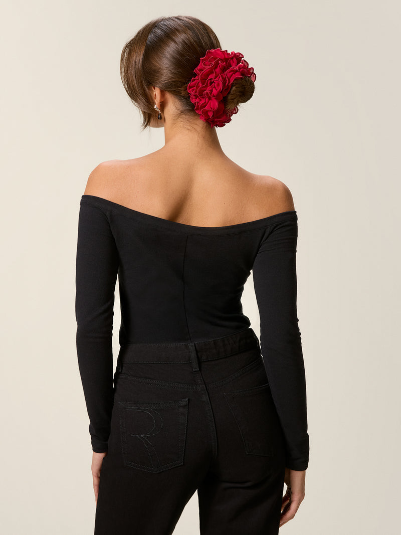 MAFALDA burgundy frilly scrunchie, detail view by Rouje