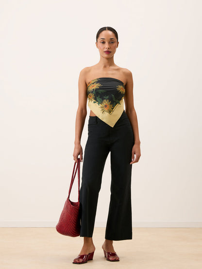 EDDY black Soleil de midi silk scarf worn on a model by Rouje