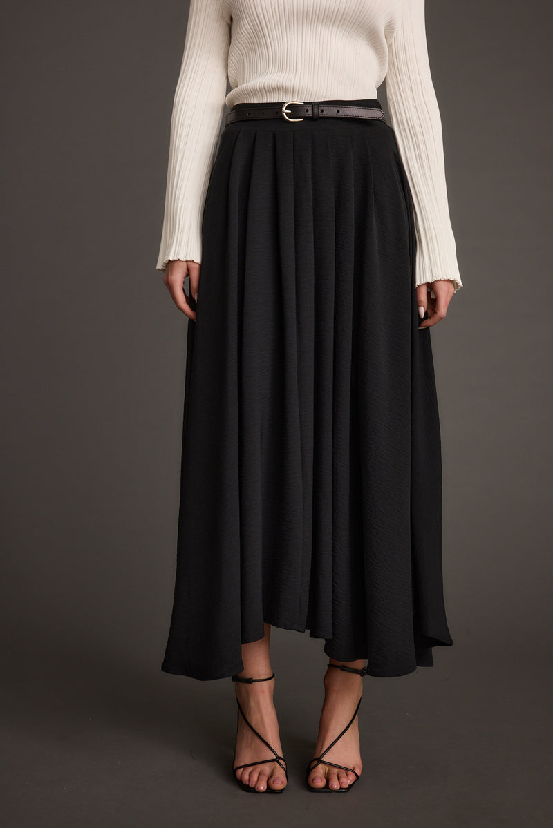 Black midi skirt with elegant accents, a black lace skirt essential.