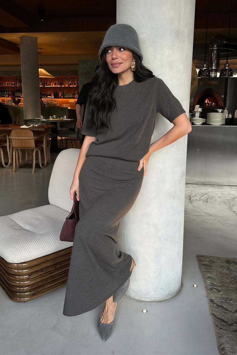 Minimalist Knit Short Sleeve Skirt Set
