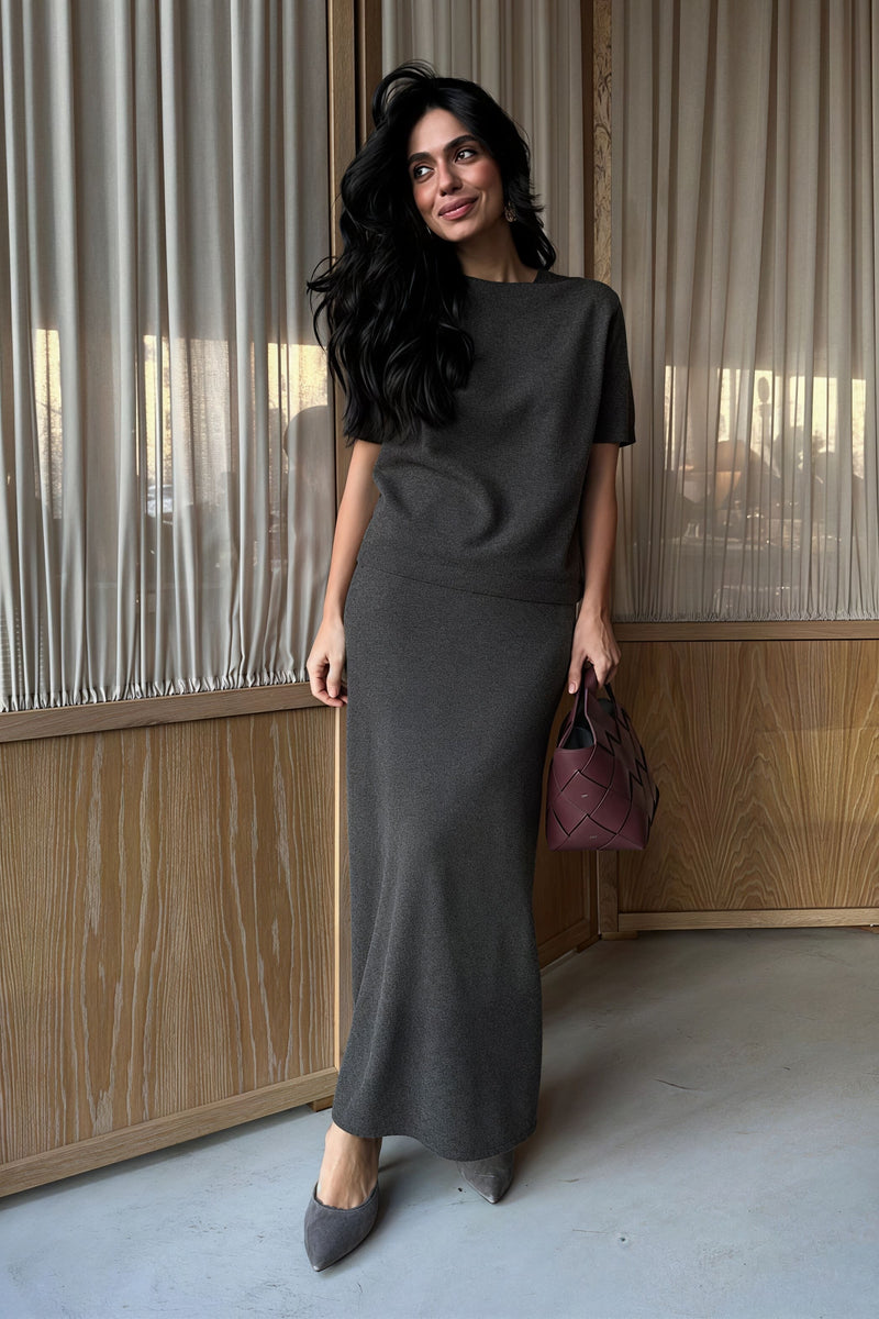 Minimalist Knit Short Sleeve Skirt Set