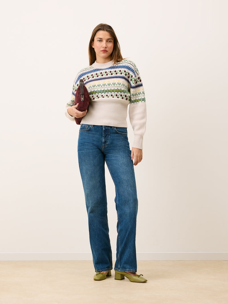 Front view of the outfit with Ivy knit in jacquard ecru