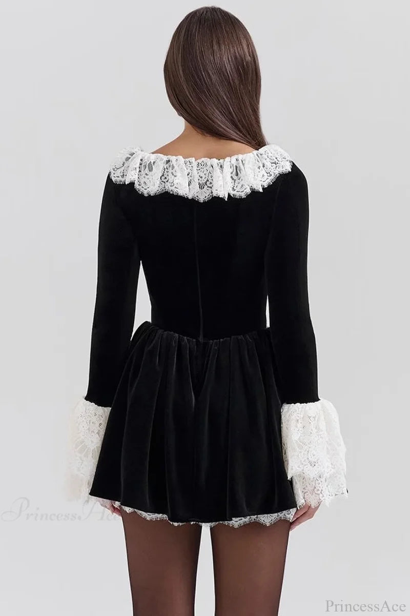 Sexy Square Neck Lace Trim Flared Sleeve Mini Dress