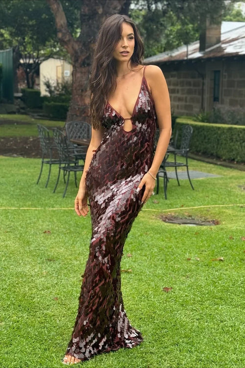 Sexy Teardrop Sequin Spaghetti Strap Wedding Dress Dark red / S