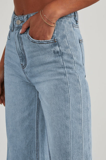 Solid Minimalist Washed Wide Leg Jeans