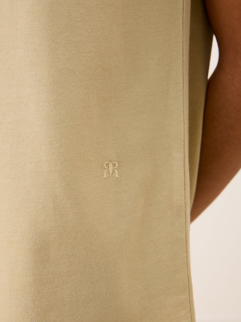 TOM beige loose-fit T-shirt, lifestyle setting by Rouje