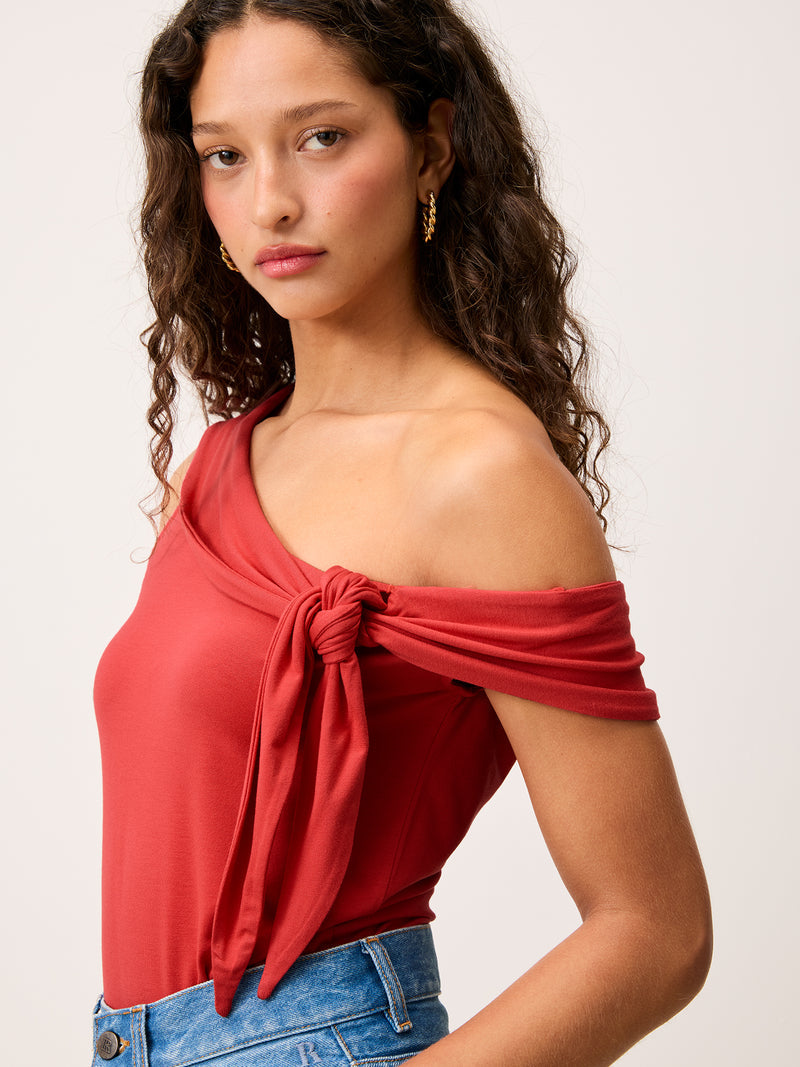 VENUS red off-the-shoulder top worn on a model by Rouje
