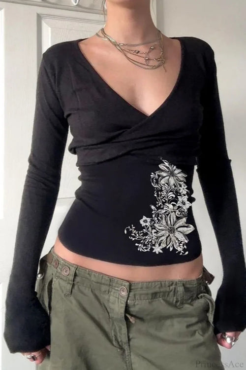 Vintage Floral Print V-Neck Black Slim Long Sleeve Tee Black / S
