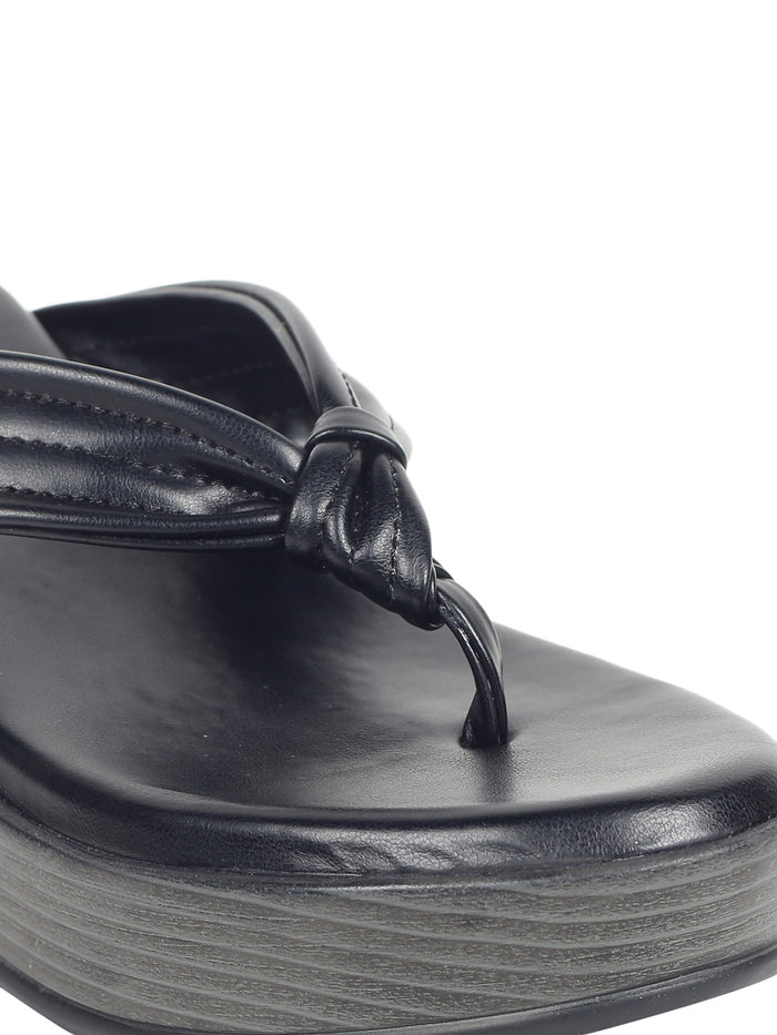Wendi Black Wedges